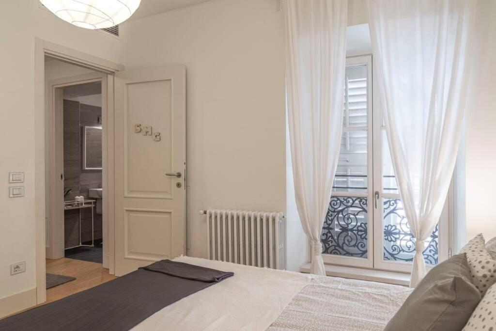 Palazzo Tergesteo Tirabora Suite Apartments Trieste Eksteriør bilde